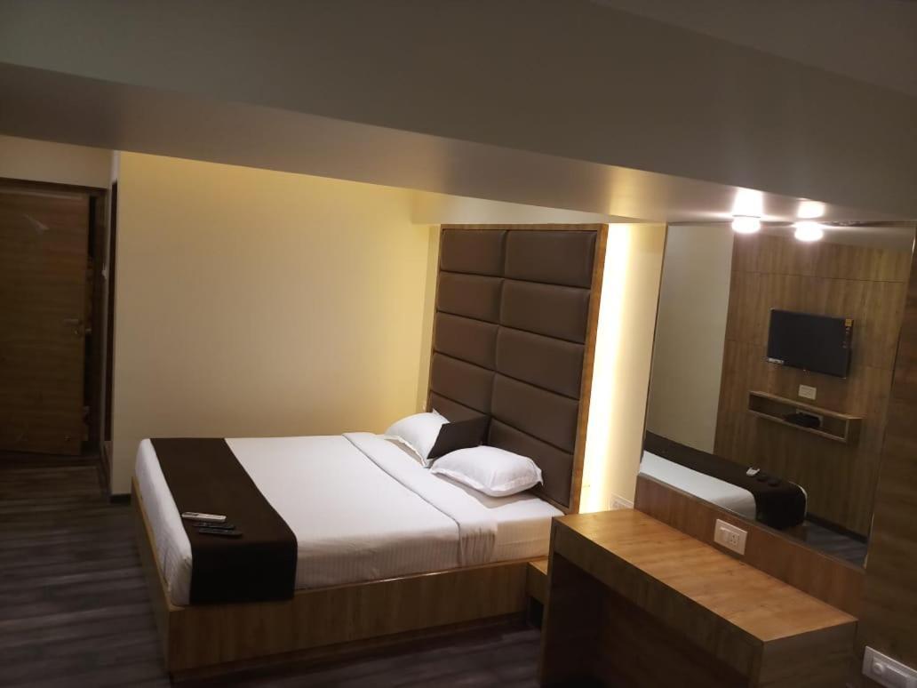 Hotel Heritage Dakshin 纳威孟买 外观 照片